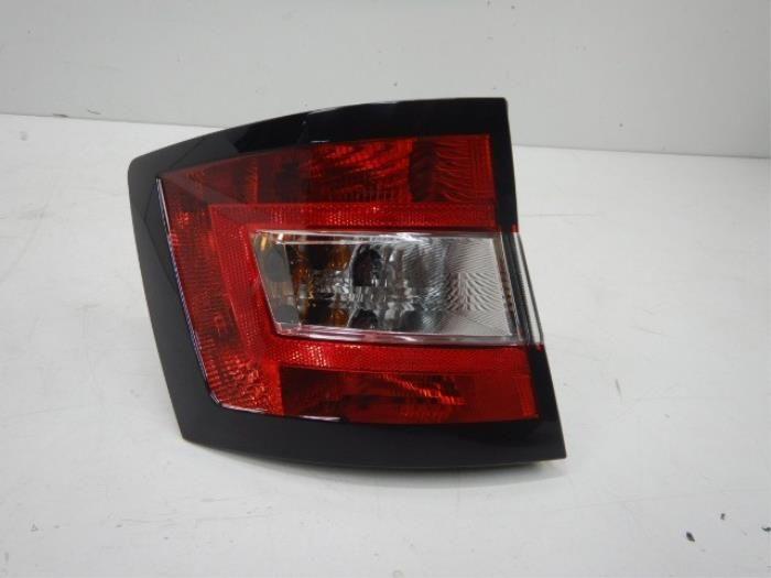 Achterlicht links Skoda Fabia (22725066), Auto-onderdelen, Ophalen of Verzenden, Gebruikt