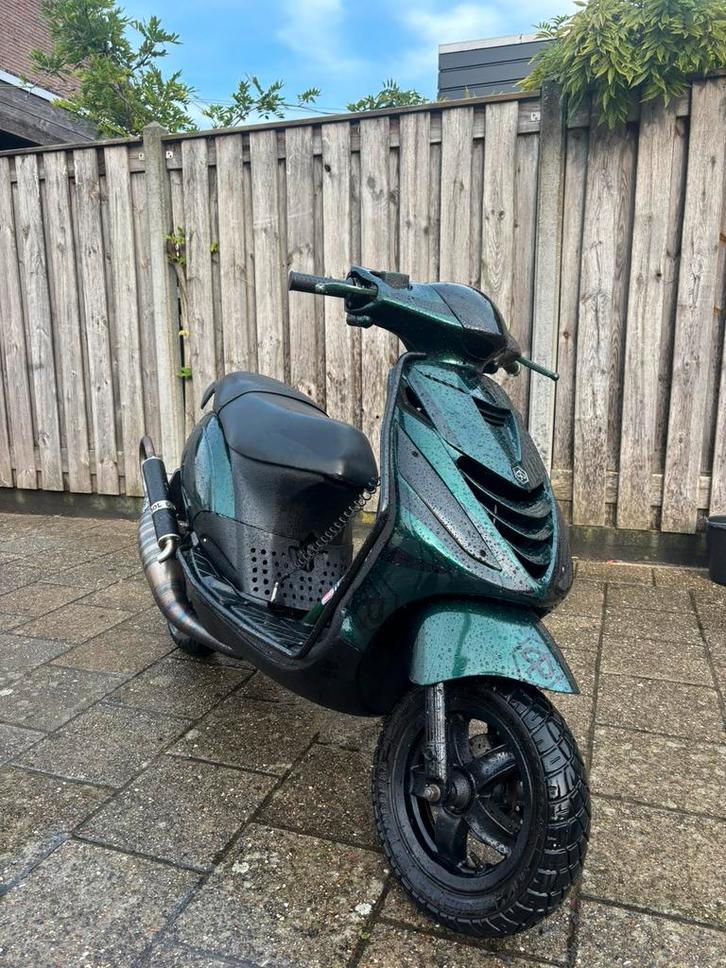 Piaggio zip 190cc ht, Fietsen en Brommers, Scooters | Piaggio, Zo goed als nieuw, Zip, Tweetakt, Ophalen