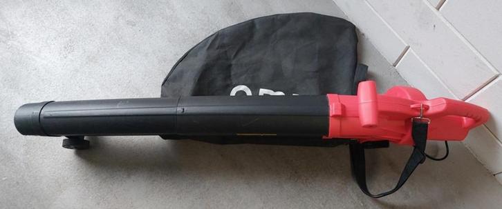 Gebruikte/zo goed als nieuwe bladblazer 220V, prijs € 24,95, Tuin en Terras, Bladblazers, Gebruikt, Handgedragen, Elektrisch, Met opvangzak