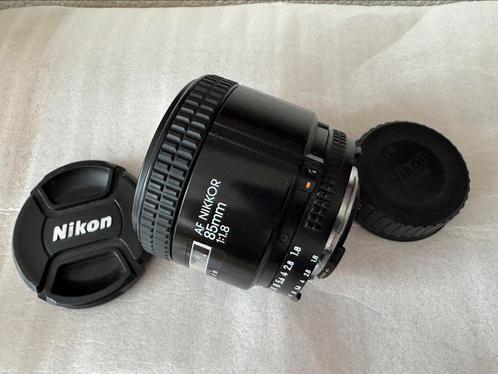 Nikon 85mm 1.8 D lens, Audio, Tv en Foto, Fotografie | Lenzen en Objectieven, Gebruikt, Macrolens, Ophalen of Verzenden
