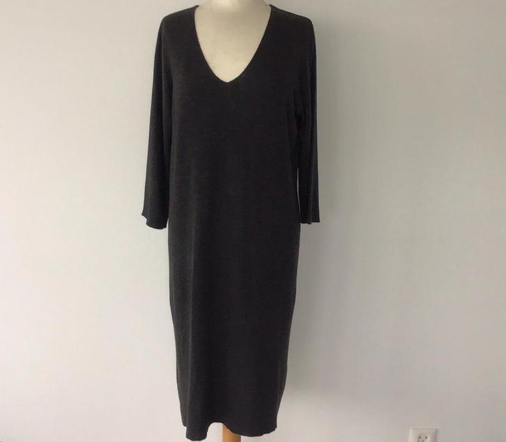 Grijze gebreide jurk van Culture in maat L, Kleding | Dames, Jurken, Nieuw, Maat 42/44 (L), Grijs, Onder de knie, Ophalen of Verzenden