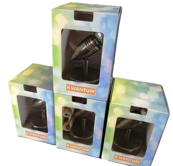 4 nieuwe wandspots. in originele verpakking., Huis en Inrichting, Lampen | Spots, Nieuw, Plafondspot of Wandspot, Metaal of Aluminium