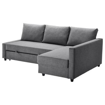 Good as new Sleeper/Storage Couch beschikbaar voor biedingen