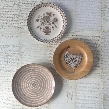 Set van 3 wandbordjes bruintinten brocante  beschikbaar voor biedingen