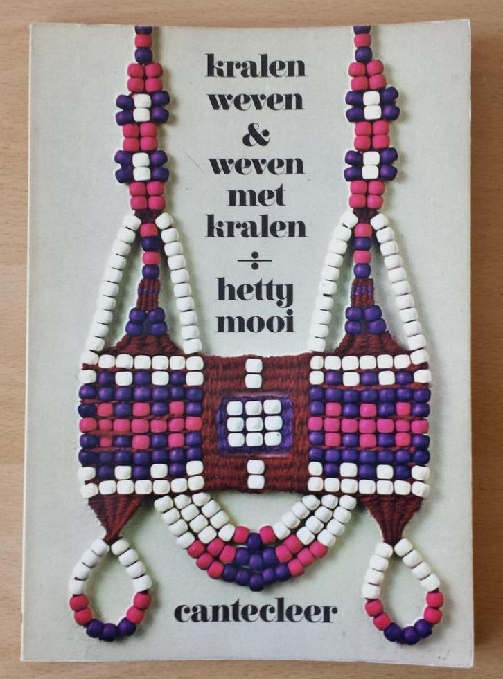 Weven - Kralen Weven & Weven met Kralen - Hetty Mooi - 1972, Boeken, Hobby en Vrije tijd, Gelezen, Overige onderwerpen, Ophalen of Verzenden