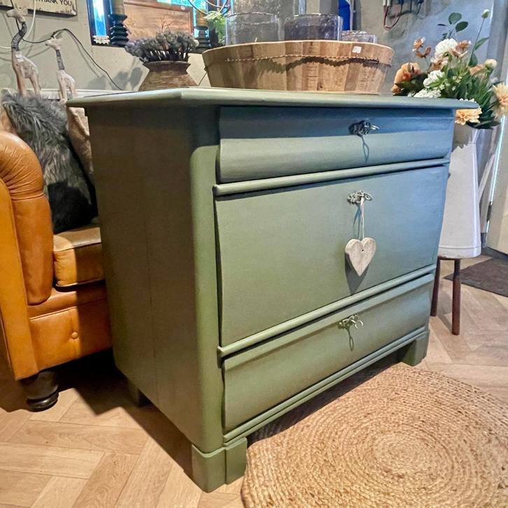 Prachtige antieke olijfgroene ladenkast!, Huis en Inrichting, Kasten | Ladekasten, Gebruikt, Minder dan 100 cm, 50 tot 100 cm