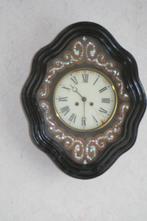 Antieke prachtig met paarlenmoer ingelegde grote wandklok, Antiek en Kunst, Ophalen of Verzenden