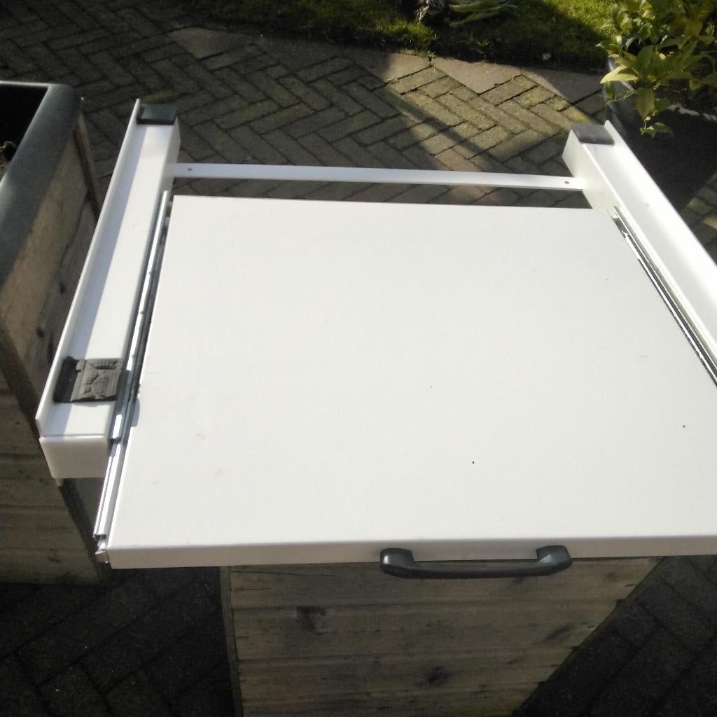 Wasmachine stapelplank, Ophalen, Nieuw, 1200 tot 1600 toeren, Minder dan 85 cm