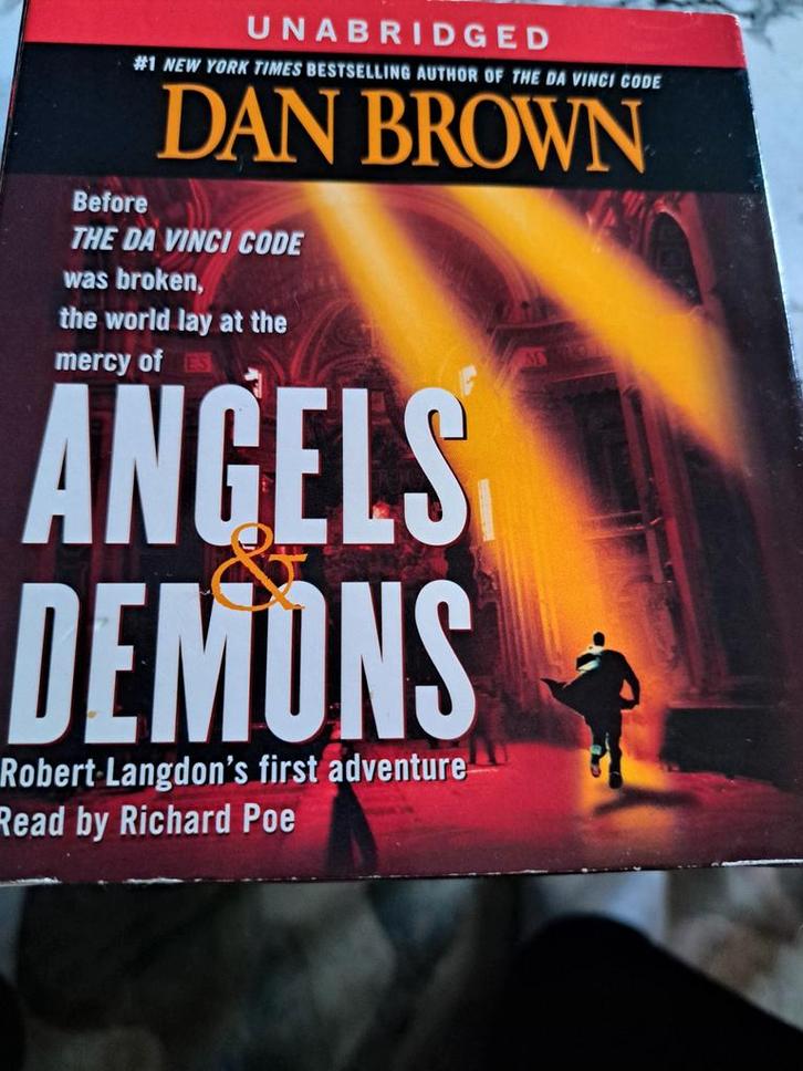 Dan Brown - Angels & Demons (Luisterboek), Boeken, Luisterboeken, Cd, Volwassene, Ophalen of Verzenden