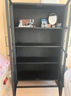 Industriële Zwarte Vitrinekast - Gigameubel, Huis en Inrichting, Kasten | Roldeurkasten en Archiefkasten, Ophalen, Gebruikt, Meerdere deuren