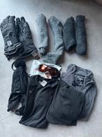 Wintersport kleding set: bril, sokken, shirts, trui, muts, Overige merken, Ophalen of Verzenden, Zo goed als nieuw, Kleding