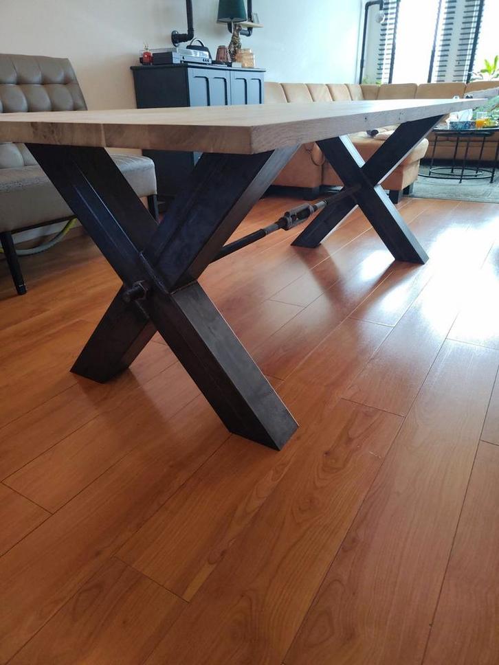 Zware kwaliteit Industriële X poot eettafel., Huis en Inrichting, Tafels | Eettafels, Zo goed als nieuw, 100 tot 150 cm, 200 cm of meer