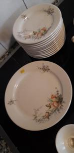 te koop enig ontbijtservies12 kop en schotels,suiker,melkkan, Nieuw, Ophalen of Verzenden, Overige stijlen, Aardewerk