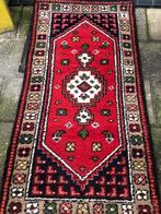 Vloerkleed model loper 143x73 cm dik kleed voor maar 35 euro, Rood, 100 tot 150 cm, Zo goed als nieuw, Rechthoekig