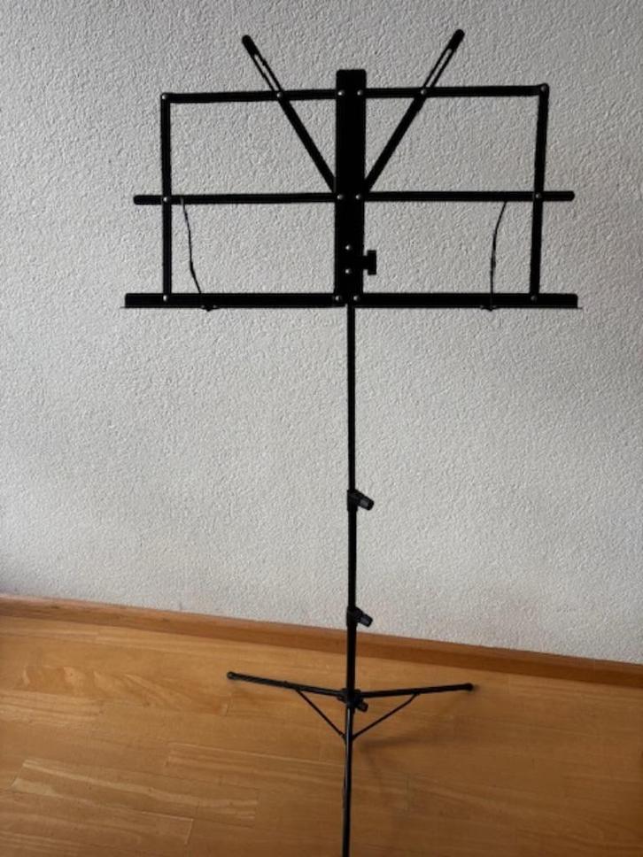 Innox blad muziekstandaard, stevig, voor gitaar, fluit,viool, Muziek en Instrumenten, Standaards, Zo goed als nieuw, Muziekstandaard