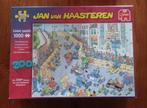 puzzel Jan van Haasteren De Zeepkistenrace 1000 stukjes ZGAN, Ophalen of Verzenden, 500 t/m 1500 stukjes, Zo goed als nieuw, Legpuzzel