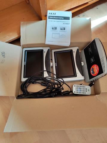 DVD met 2 monitors voor de auto beschikbaar voor biedingen