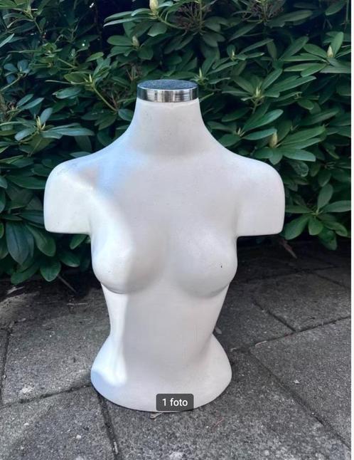 Vrouwen torso display mannequin, Kleding | Dames, Kledingrekken, Zo goed als nieuw, Ophalen