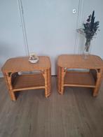 twee rotan rieten vintage nachtkastjes, bijzettafels, Huis en Inrichting, Slaapkamer | Nachtkastjes, Ophalen, Gebruikt, Hout, 45 tot 65 cm