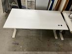 Slinger bureau wit met elektrificatie inbouw. 28 stuks, Huis en Inrichting, Bureaus, Ophalen, In hoogte verstelbaar, Gebruikt