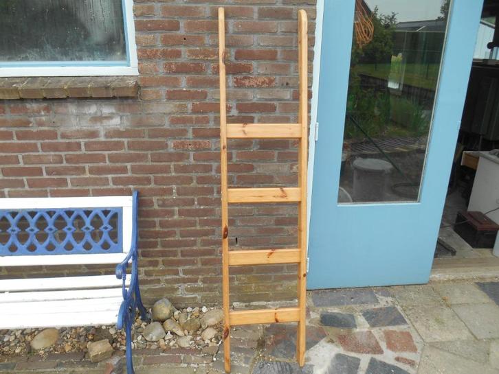 boottrap  4 treden grenen, Doe-het-zelf en Verbouw, Ladders en Trappen, Gebruikt, Trap, 2 tot 4 meter, Ophalen