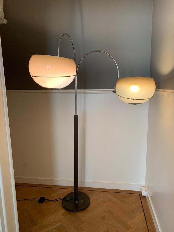 Gepo Amsterdam mushroom Arc vlerlamp jaren 60, Huis en Inrichting, Lampen | Vloerlampen, Gebruikt, 150 tot 200 cm, Kunststof, Metaal