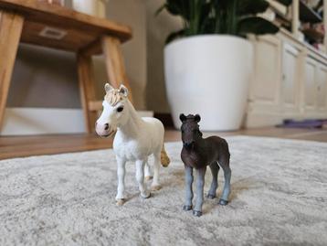 Schleich Paarden Set merrie en veulen  beschikbaar voor biedingen