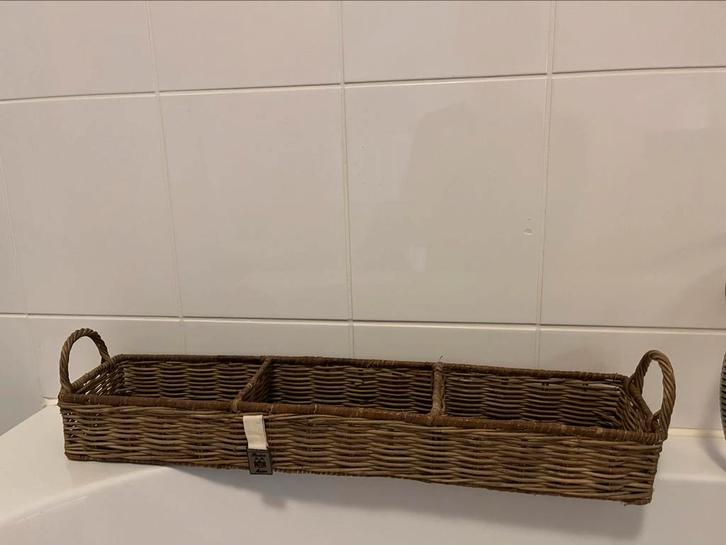 Rivièra Maison rectangular basket van rustic rattan, Huis en Inrichting, Badkamer | Badtextiel en Accessoires, Gebruikt, Bruin