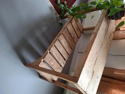 Sidetable meubel, Huis en Inrichting, Tafels | Sidetables, Gebruikt, 25 tot 50 cm, 100 tot 150 cm, Rechthoekig, Overige houtsoorten