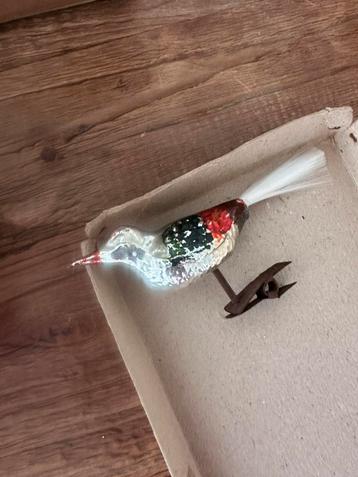 Vogeltje kerstbal oud vintage met kleur en staartje beschikbaar voor biedingen
