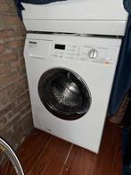 Miele wasmachine en droger, Ophalen, Zo goed als nieuw, Voorlader, 85 tot 90 cm