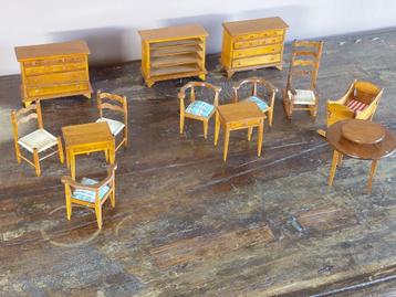 Miniatuur Meubels beschikbaar voor biedingen