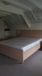 Bed (ombouw), Ophalen, Gebruikt, Tweepersoons, Hout