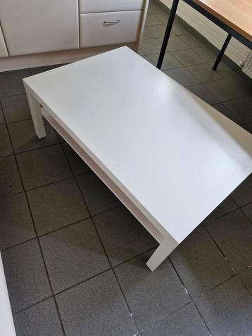 Witte Salontafel beschikbaar voor biedingen