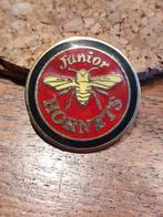 Junior Hornets supportersclub Watford., Ophalen of Verzenden, Zo goed als nieuw, Sport, Speldje of Pin
