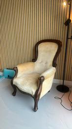 Antieke fauteuil in Victoriaanse stijl, Ophalen