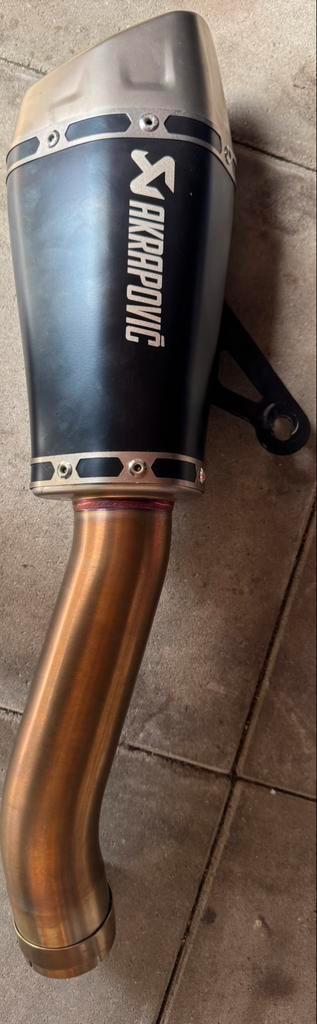 Kawasaki zh2 akrapovic slip on met optioneel db killer beschikbaar voor biedingen
