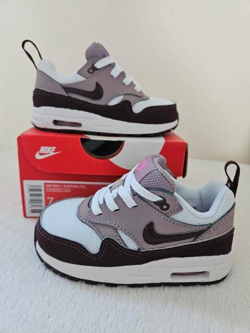 Nike Air Max EasyOn maat 23,5 Nieuw!, Kinderen en Baby's, Kinderkleding | Schoenen en Sokken, Nieuw, Sportschoenen, Meisje, Ophalen of Verzenden
