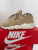 Nike Huarache Beige, Ophalen of Verzenden, Zo goed als nieuw, Overige kleuren
