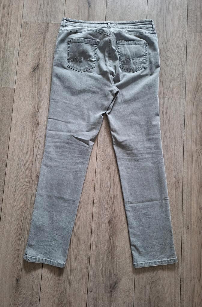 Zerres Comfort-S jeans grijs maat 42, Kleding | Dames, Spijkerbroeken en Jeans, Zo goed als nieuw, W33 - W36 (confectie 42/44)