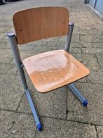 10 houten schoolstoelen klein, Ophalen, Gebruikt, Bruin, Vijf, Zes of meer stoelen
