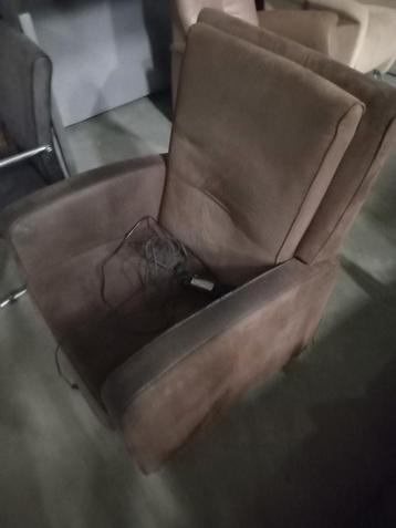 -Moet weg- : Electrische Relaxfauteuil beschikbaar voor biedingen