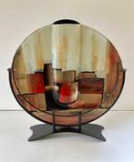 Twee glazen objecten, Ophalen