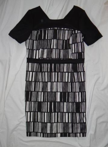 Mooie zwart/witte MART VISSER jurk beschikbaar voor biedingen