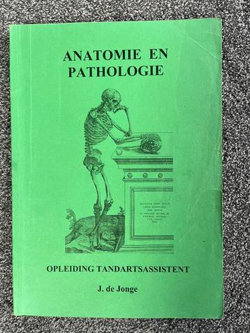 Anatomie en pathologie boek (tandarts assistent opleiding) beschikbaar voor biedingen