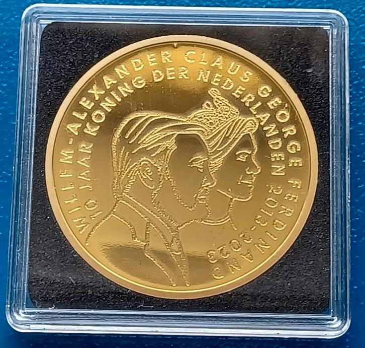 Penning Willem-Alexander & Máxima - 10 jaar Koning 2023, Postzegels en Munten, Penningen en Medailles, Overige materialen, Nederland