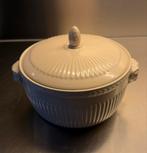 Wedgwood Casserole - Elegant en Tijdloos, Huis en Inrichting, Keuken | Servies, Overige typen, Ophalen of Verzenden, Zo goed als nieuw