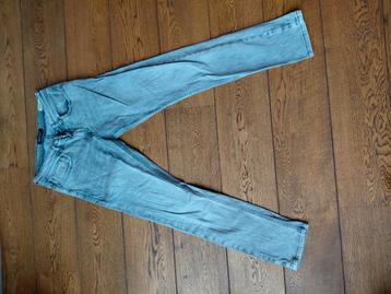 Grijze Cars jeans, zeer netjes beschikbaar voor biedingen