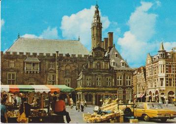 Haarlem, grote markt, Stadhuis en Mercedes W108 S Klasse beschikbaar voor biedingen