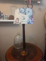 Schemerlamp Engelse stijl houten voet stoffen kap, Huis en Inrichting, Lampen | Tafellampen, Hout, 50 tot 75 cm, Engels, klassiek